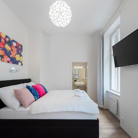 Residence Tesnov Apartment Praga Zewnętrze zdjęcie