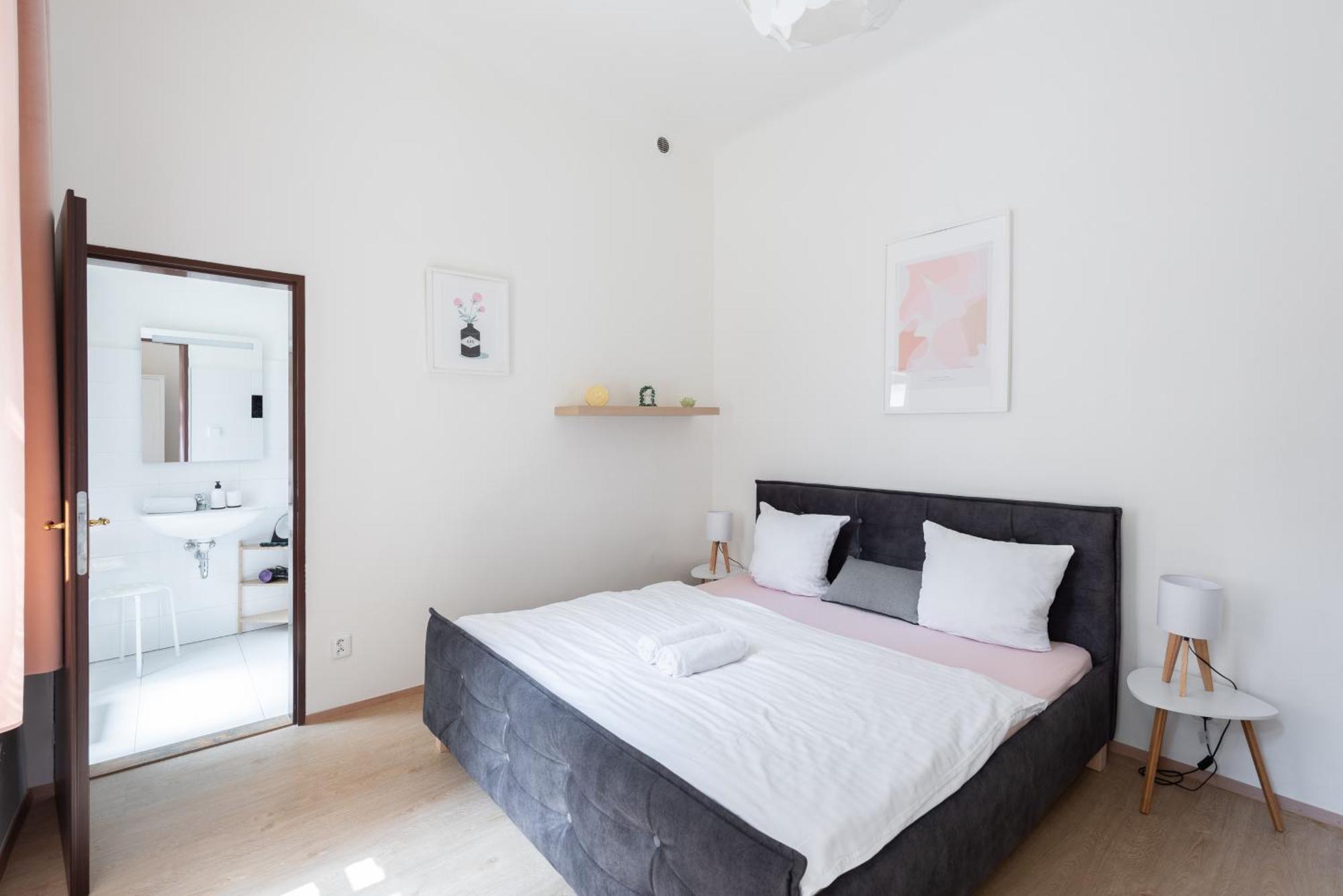 Residence Tesnov Apartment Praga Zewnętrze zdjęcie