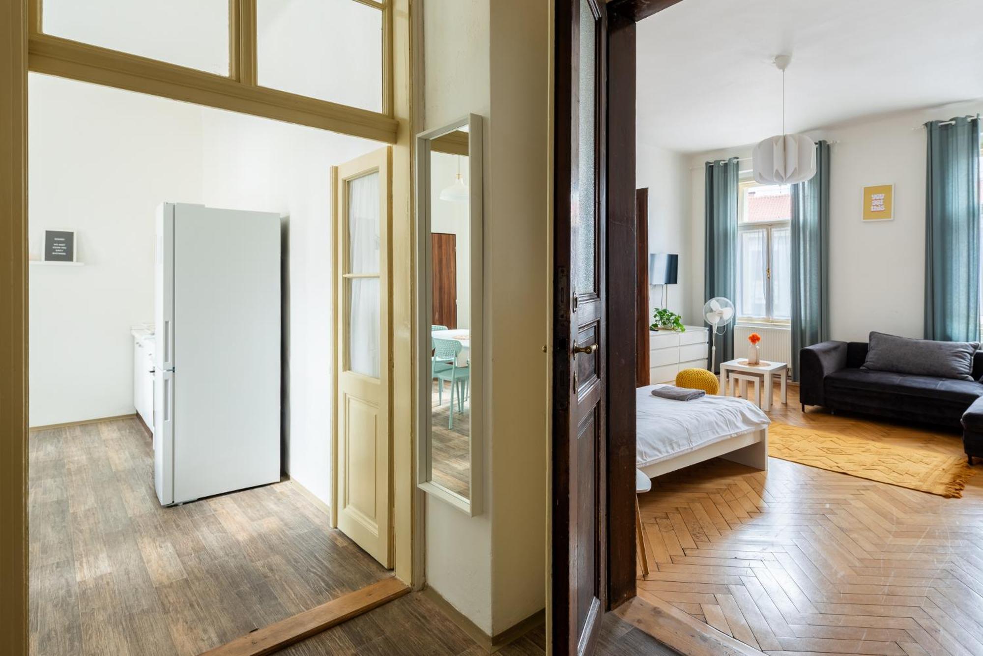 Residence Tesnov Apartment Praga Zewnętrze zdjęcie