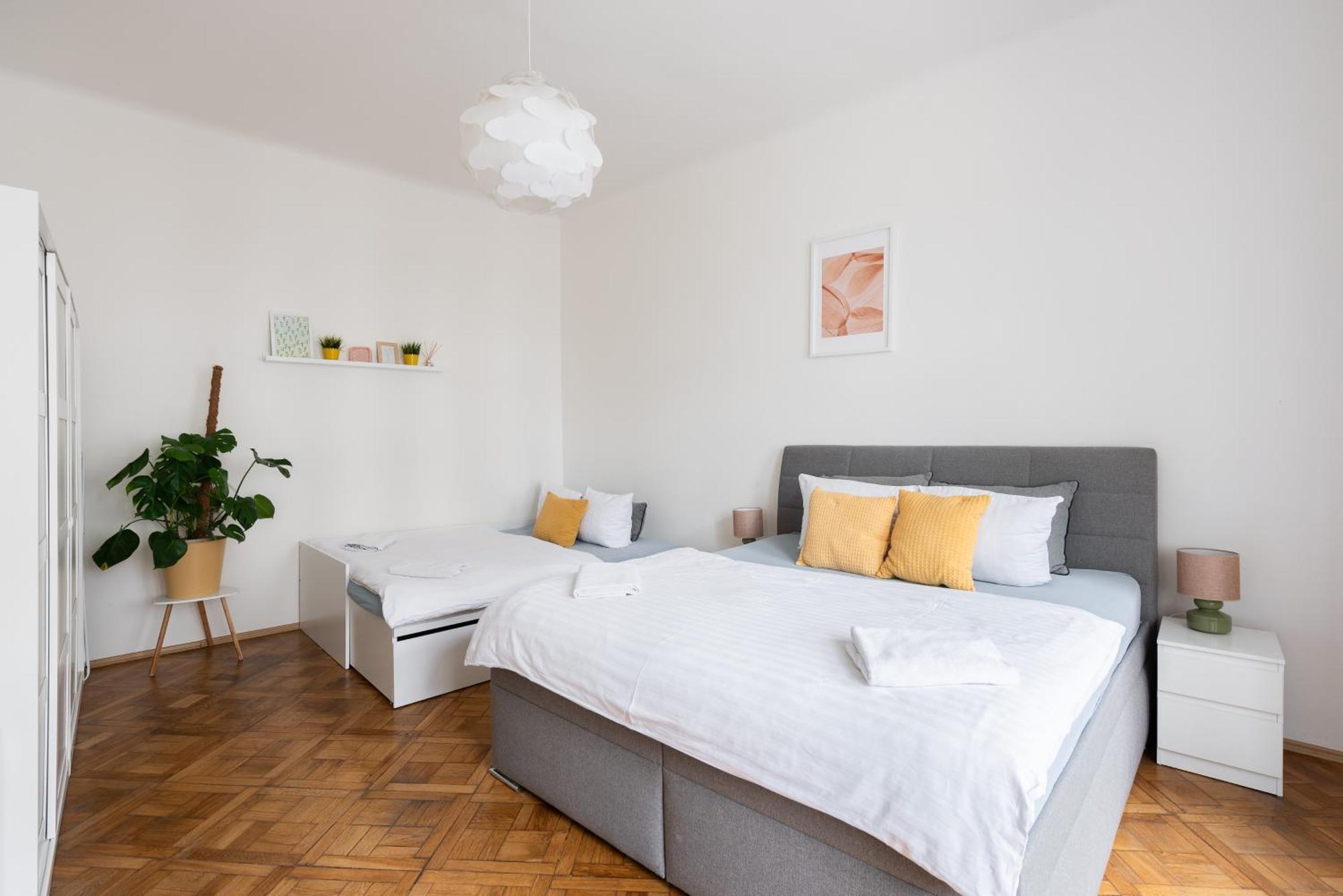 Residence Tesnov Apartment Praga Zewnętrze zdjęcie