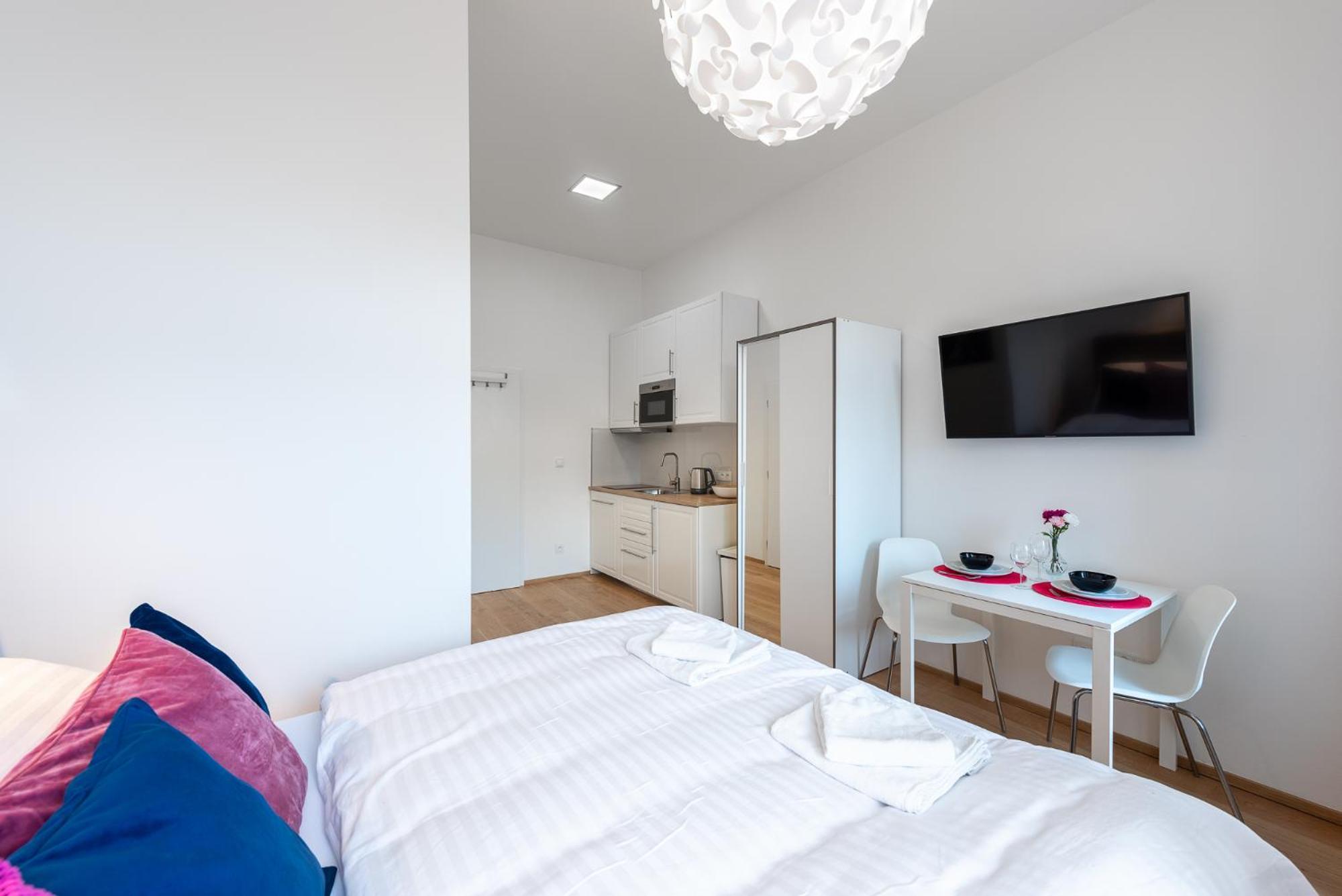 Residence Tesnov Apartment Praga Zewnętrze zdjęcie