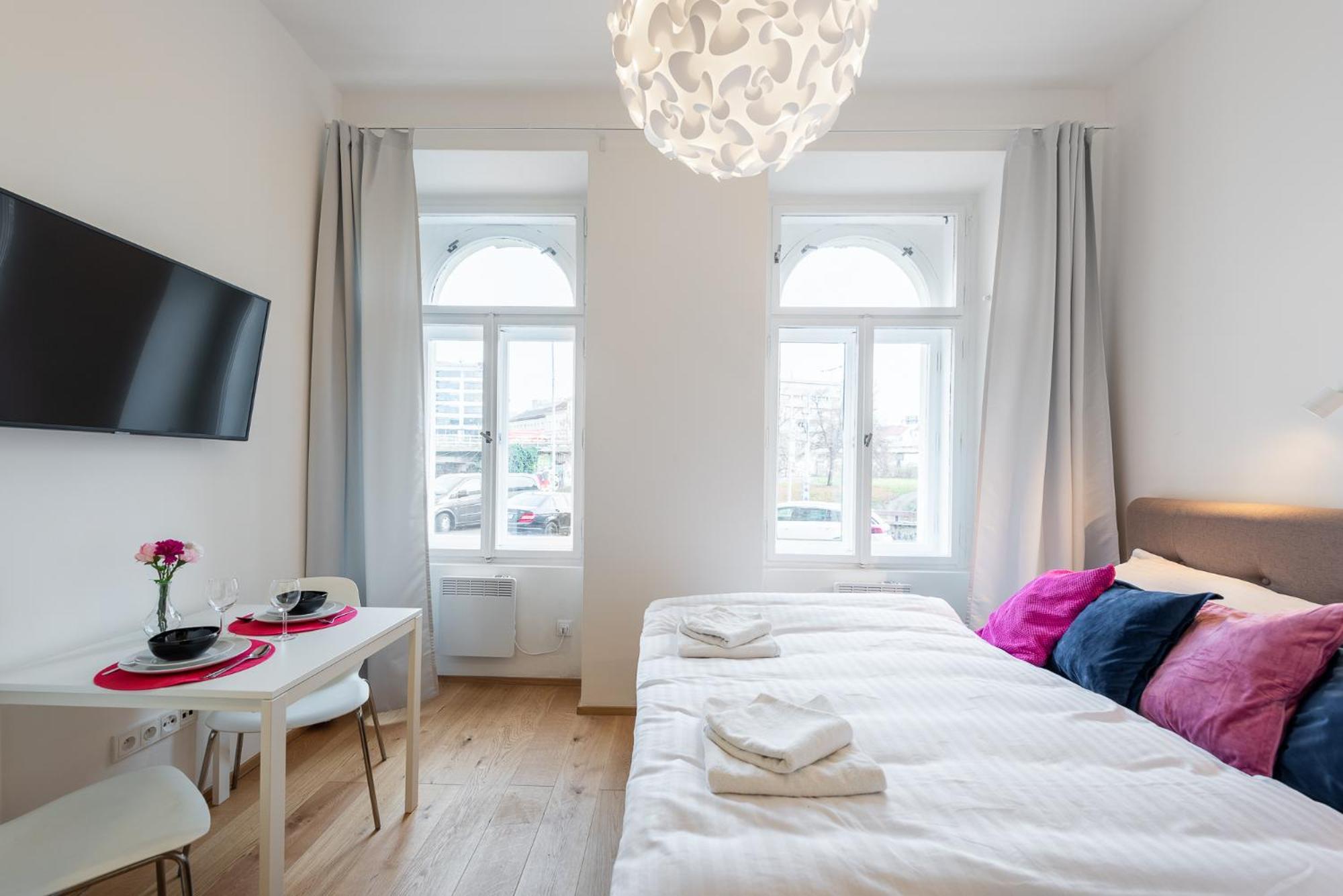 Residence Tesnov Apartment Praga Zewnętrze zdjęcie