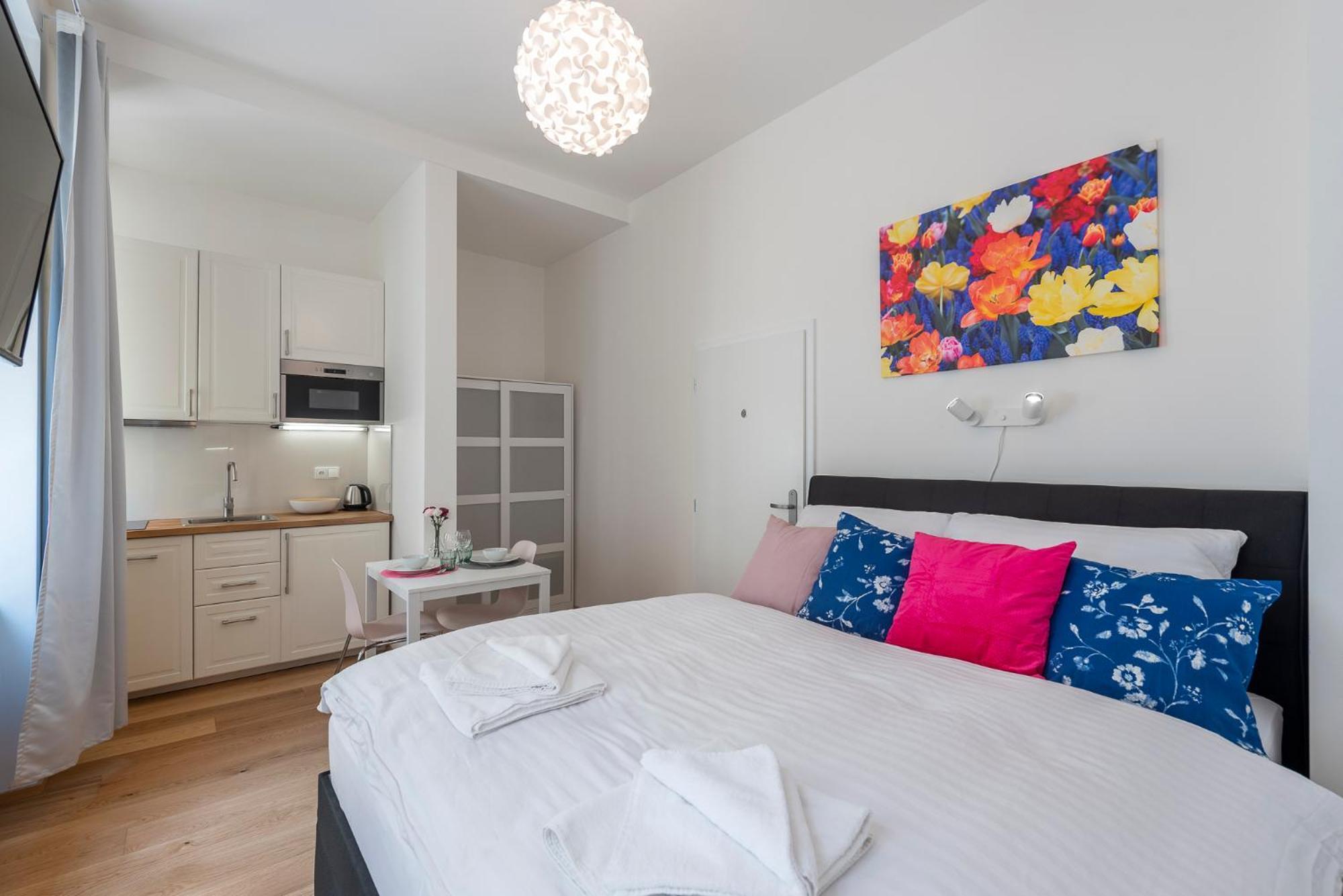 Residence Tesnov Apartment Praga Zewnętrze zdjęcie