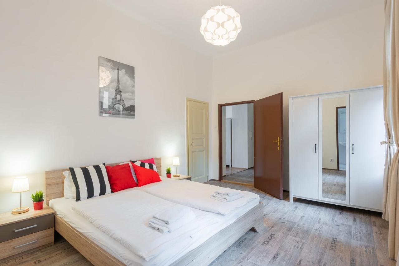 Residence Tesnov Apartment Praga Zewnętrze zdjęcie